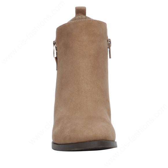 Beige Boots 👢 - Picture 5 of 6